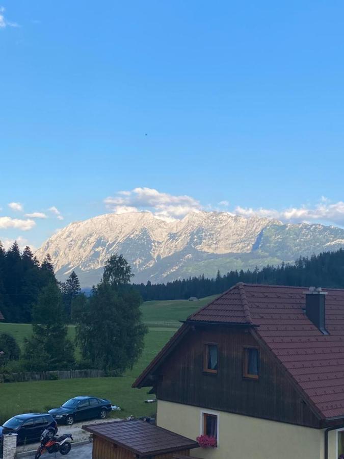 Ferienwohnung Grimmingblick - Auszeit Vom Alltag Obersdorf المظهر الخارجي الصورة